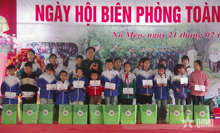Thanh Hóa: Nhiều hoạt động ý nghĩa trong Ngày hội Biên phòng toàn dân năm 2025
