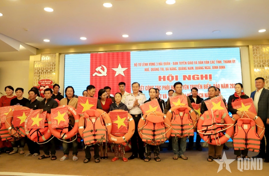 Bộ tư lệnh Vùng 3 Hải quân sơ kết công tác phối hợp tuyên truyền biển, đảo năm 2024