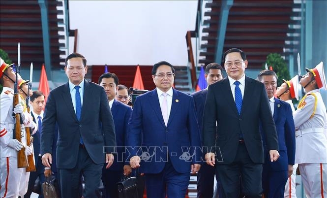 Thủ tướng ba nước Việt Nam - Lào - Campuchia họp triển khai Kết luận Cuộc gặp giữa ba người đứng đầu ba Đảng