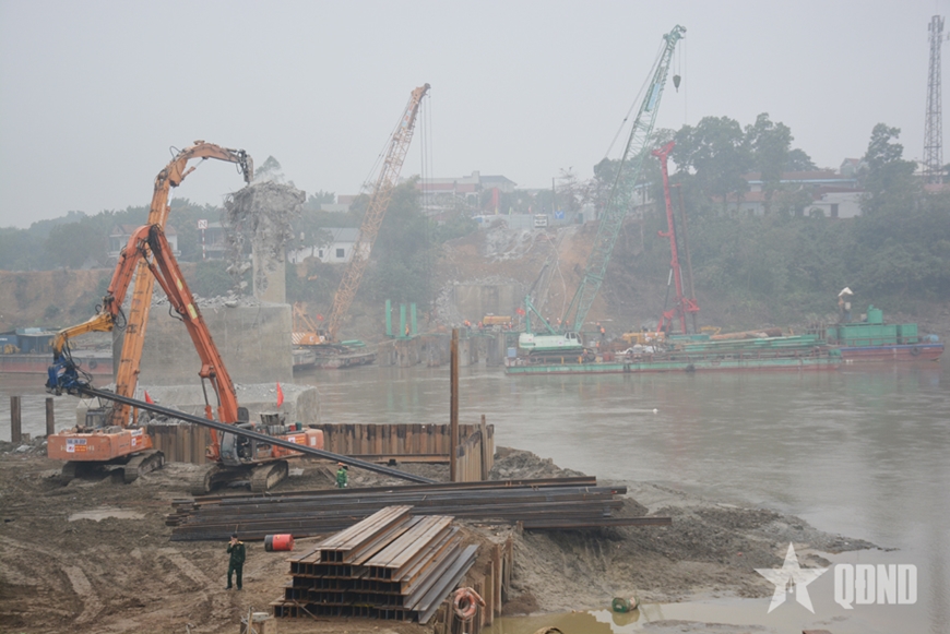 Phấn đấu hoàn thành xây dựng cầu Phong Châu trong quý IV-2025