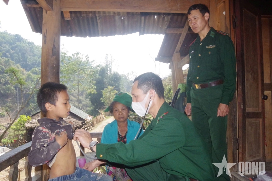 Nhiều cách làm thiết thực chăm lo sức khỏe nhân dân biên giới