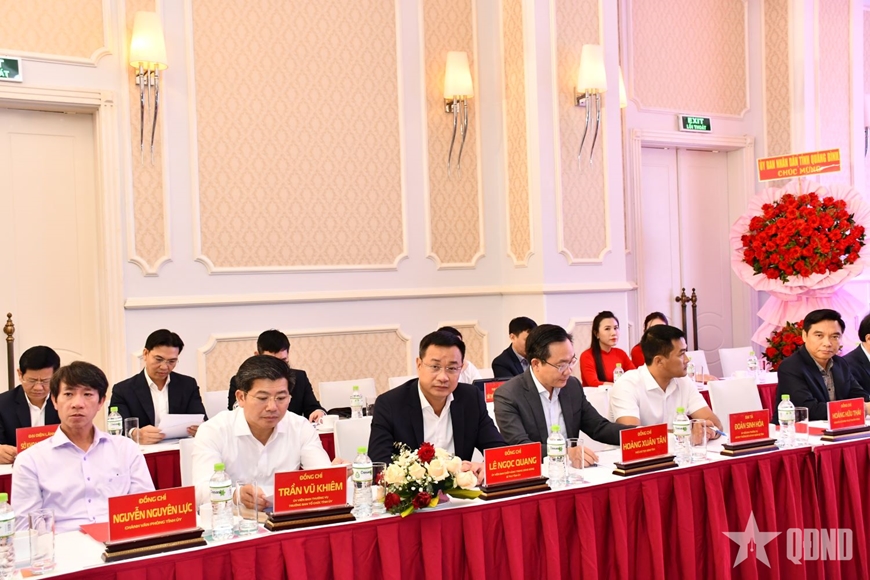Coopération en matière de transformation numérique entre le Comité populaire provincial de Quang Binh et Viettel