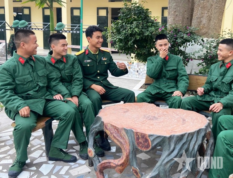Quản lý, rèn luyện chiến sĩ: Tích cực phối hợp giữa đơn vị với gia đình, địa phương