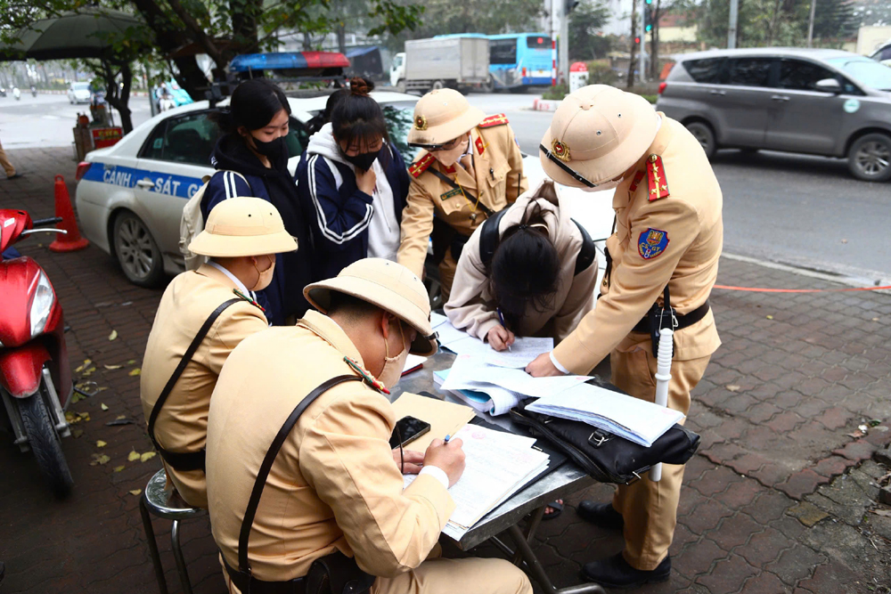 Bảo đảm giao thông an toàn, thông suốt