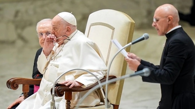 Sức khỏe Giáo hoàng Francis đang trong tình trạng nguy kịch