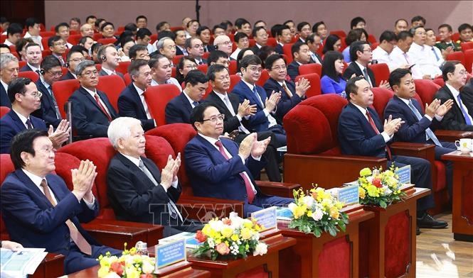 Thủ tướng dự Lễ kỷ niệm 30 năm thành lập Đại học Quốc gia Thành phố Hồ Chí Minh