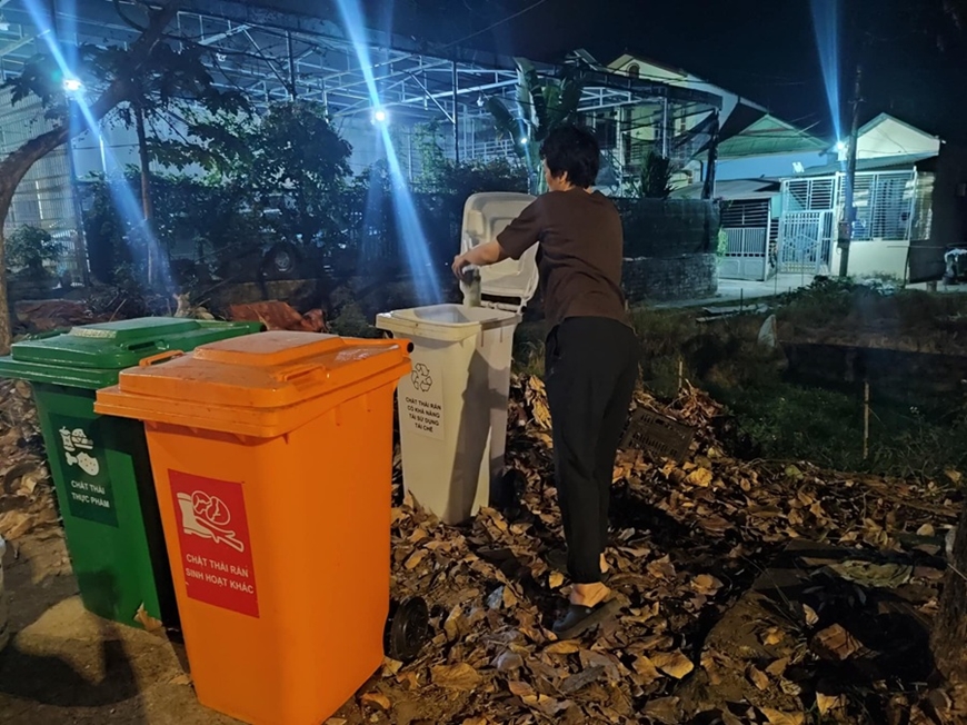 Phân loại rác thải tại nguồn vẫn khó!