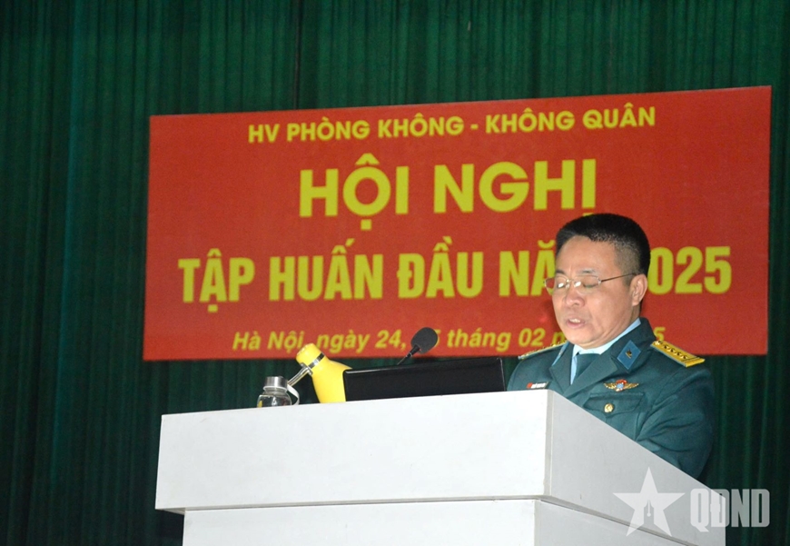 Học viện Phòng không-Không quân khai mạc tập huấn cán bộ đầu năm 2025