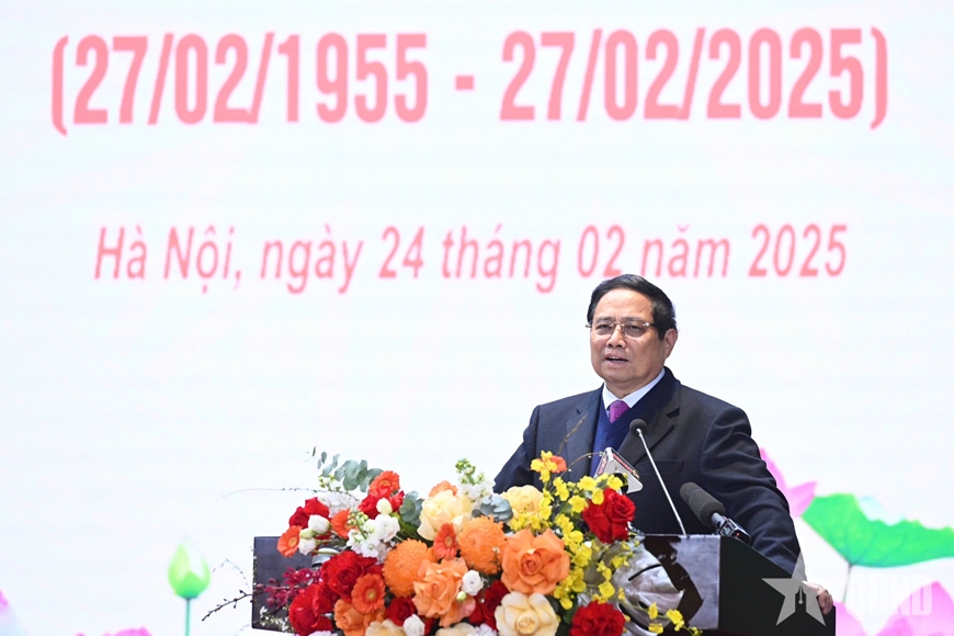 Thủ tướng Phạm Minh Chính thăm và chúc mừng Học viện Quân y