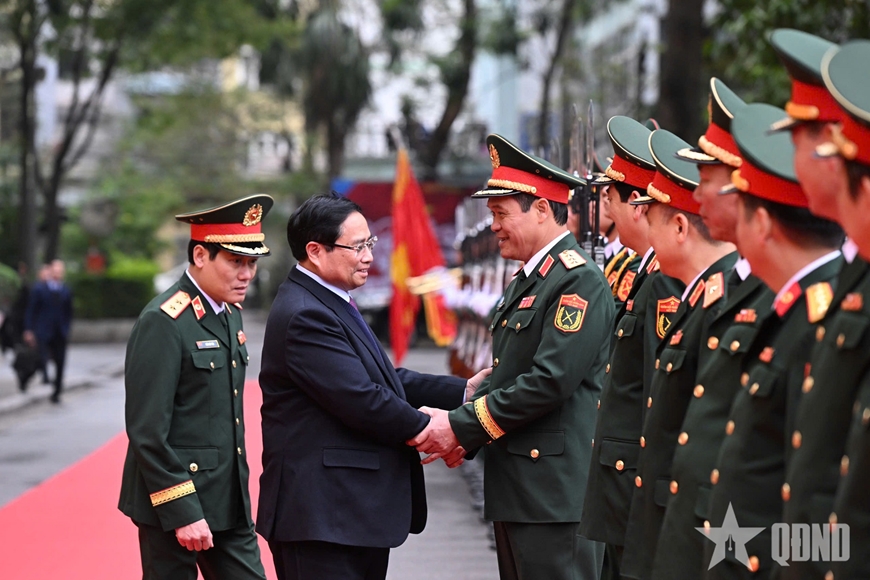 Thủ tướng Phạm Minh Chính thăm và chúc mừng Học viện Quân y