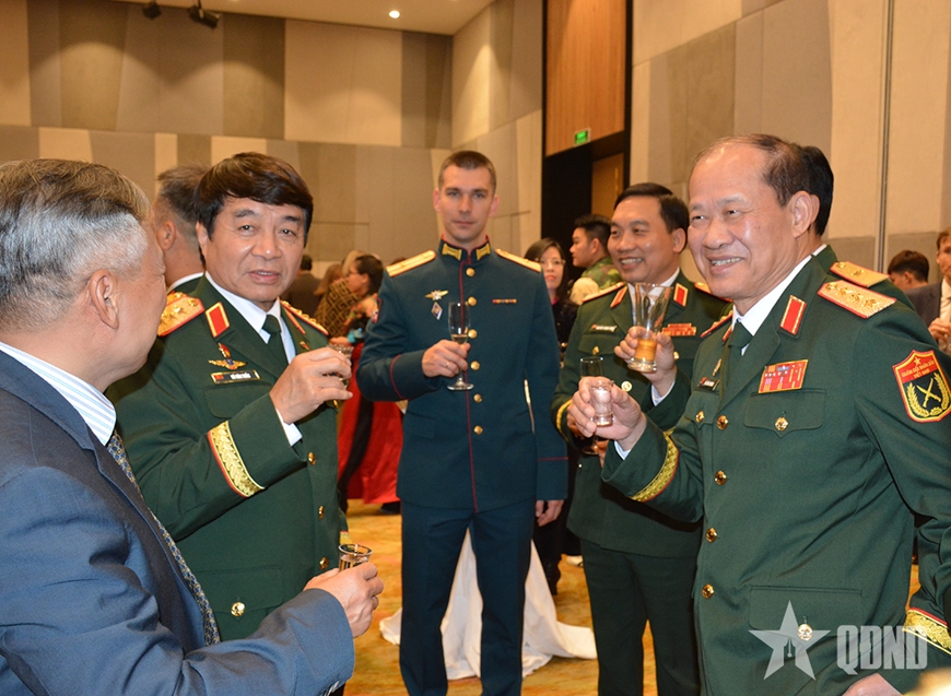 Đại sứ quán Nga chiêu đãi nhân kỷ niệm Ngày Người bảo vệ Tổ quốc