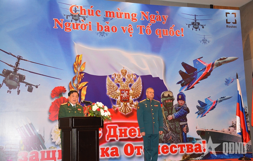 Đại sứ quán Nga chiêu đãi nhân kỷ niệm Ngày Người bảo vệ Tổ quốc