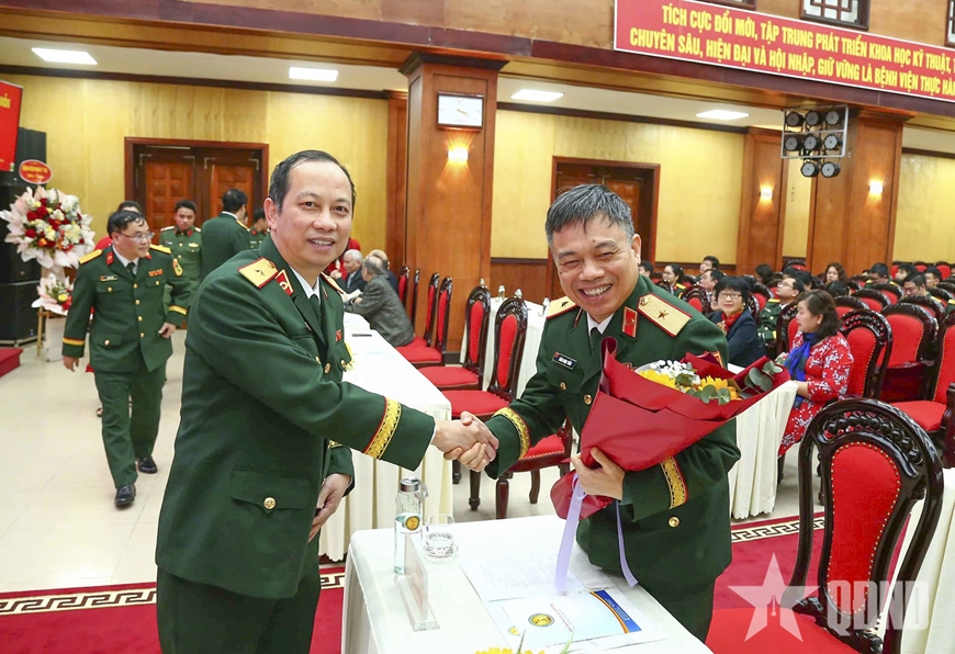 Bệnh viện Bỏng quốc gia Lê Hữu Trác kỷ niệm Ngày Thầy thuốc Việt Nam