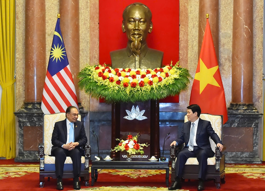 Chủ tịch nước Lương Cường tiếp Thủ tướng Malaysia Anwar Ibrahim