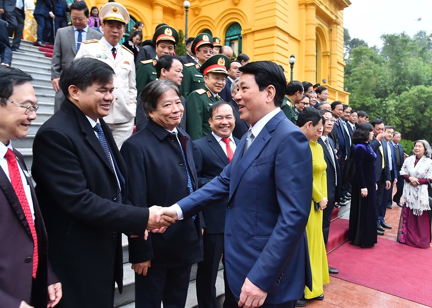 Chủ tịch nước Lương Cường trao danh hiệu Thầy thuốc Nhân dân tặng các thầy thuốc tiêu biểu