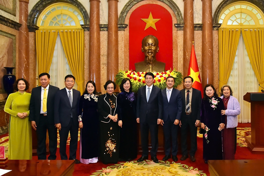 Chủ tịch nước Lương Cường trao danh hiệu Thầy thuốc Nhân dân tặng các thầy thuốc tiêu biểu