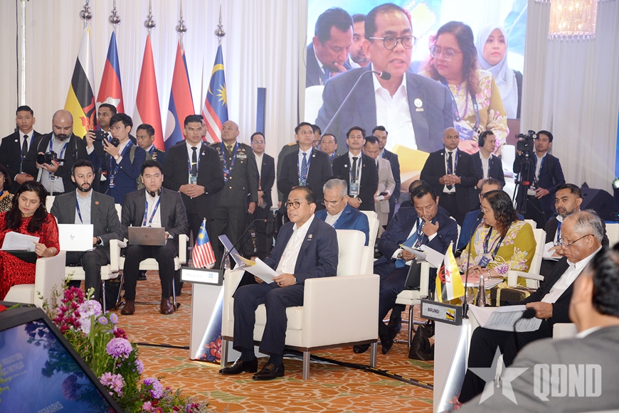 Đại tướng Nguyễn Tân Cương tham dự Hội nghị hẹp Bộ trưởng Quốc phòng các nước ASEAN