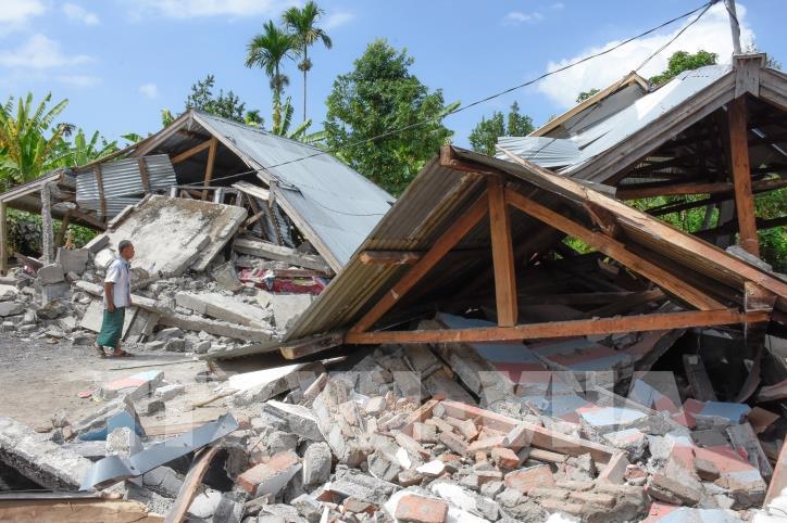 Động đất độ lớn 6,1 ngoài khơi Indonesia