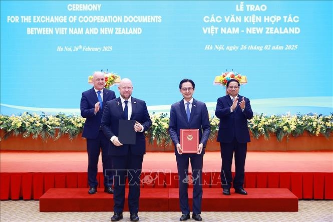 Thủ tướng Việt Nam và New Zealand họp báo chung: Hai nước nâng cấp quan hệ lên đối tác chiến lược toàn diện