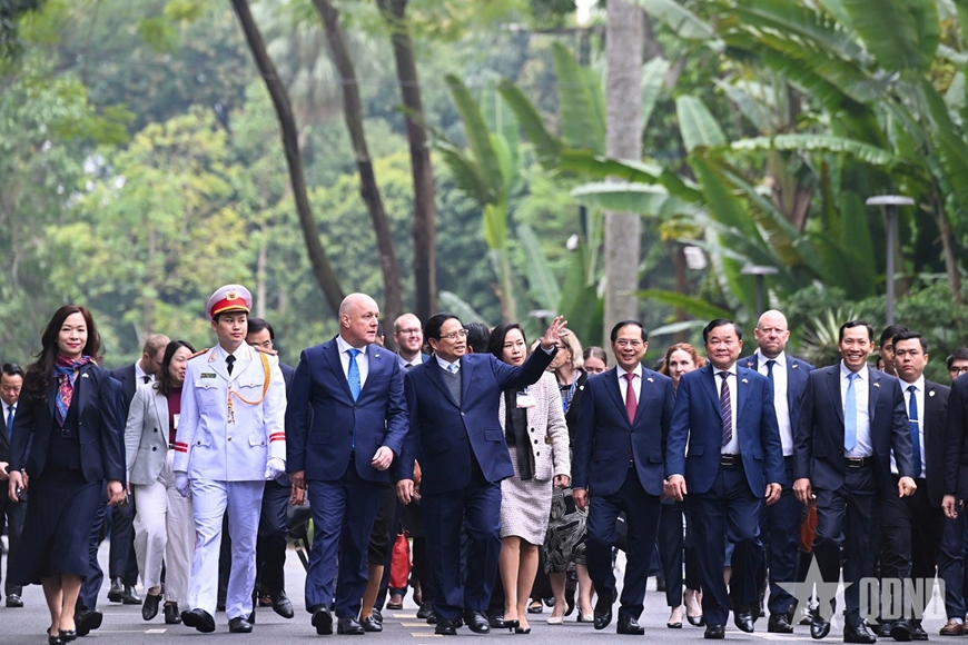 Thủ tướng Phạm Minh Chính chủ trì lễ đón Thủ tướng New Zealand
