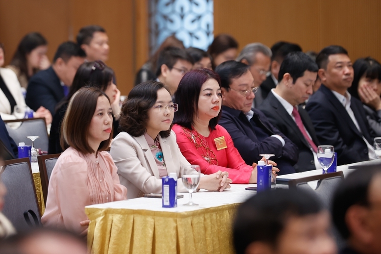Thủ tướng Phạm Minh Chính chủ trì Hội nghị Thường trực Chính phủ với doanh nghiệp nhỏ và vừa