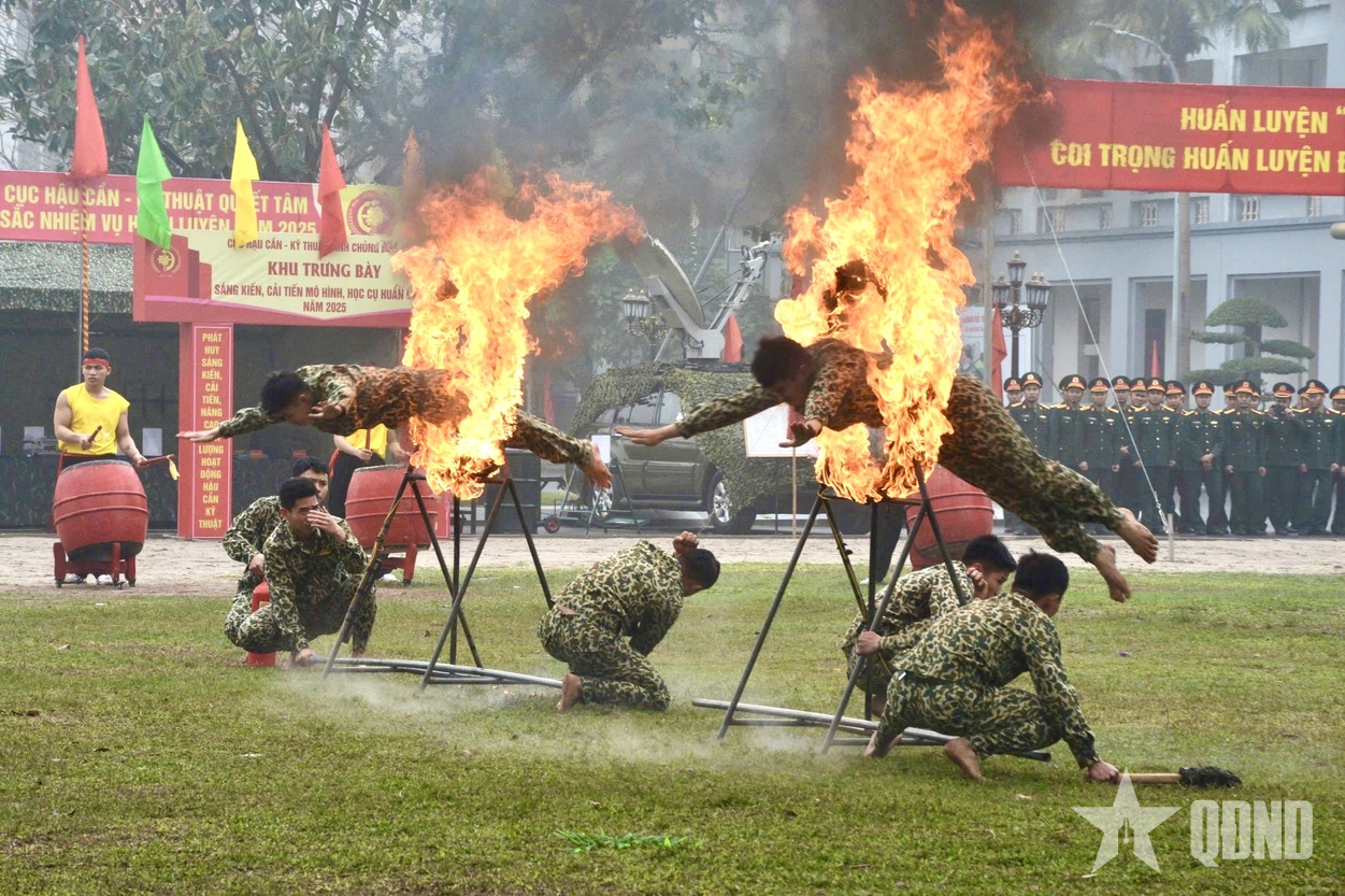 Nâng cao chất lượng huấn luyện, xây dựng cơ quan Bộ tư lệnh Đặc công vững mạnh toàn diện 