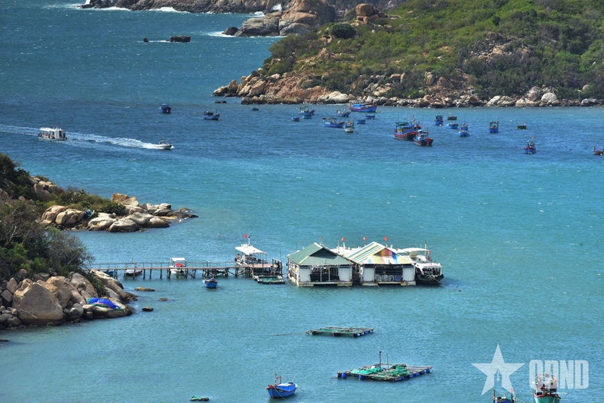 Ngắm vẻ đẹp thơ mộng của Vịnh Vĩnh Hy