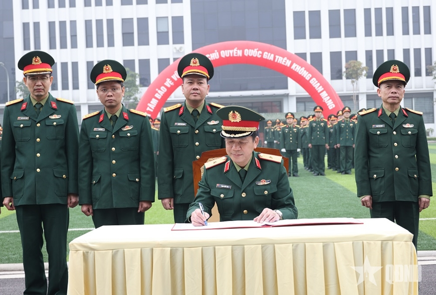 Bộ tư lệnh 86 tổ chức Lễ ra quân huấn luyện năm 2025