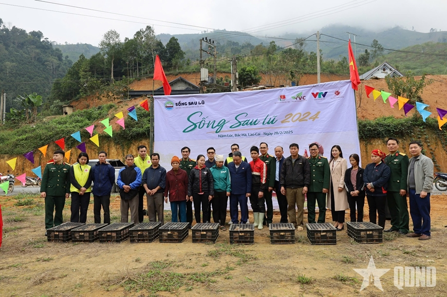 Trao con giống tặng hai xã thuộc huyện Bắc Hà, tỉnh Lào Cai