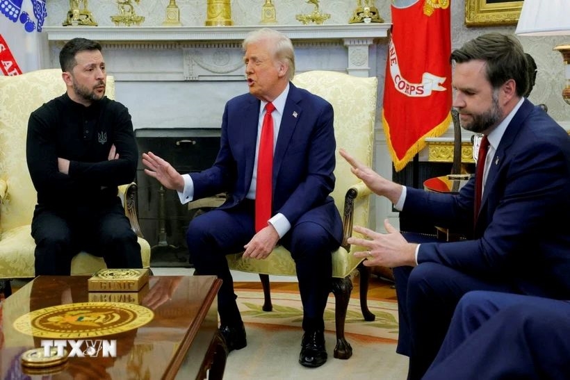 Mỹ cân nhắc ngừng mọi viện trợ quân sự cho Ukraine