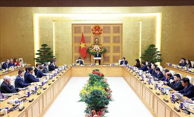 Thủ tướng Phạm Minh Chính chủ trì tọa đàm với các doanh nghiệp châu Âu