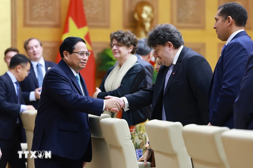 Thủ tướng Phạm Minh Chính chủ trì tọa đàm với các doanh nghiệp châu Âu