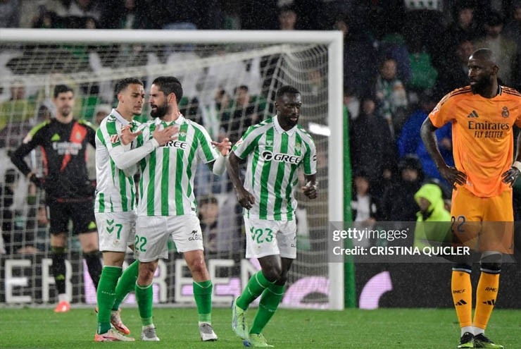 Tin thể thao (2-3): Real Madrid nếm trái đắng trước Real Betis