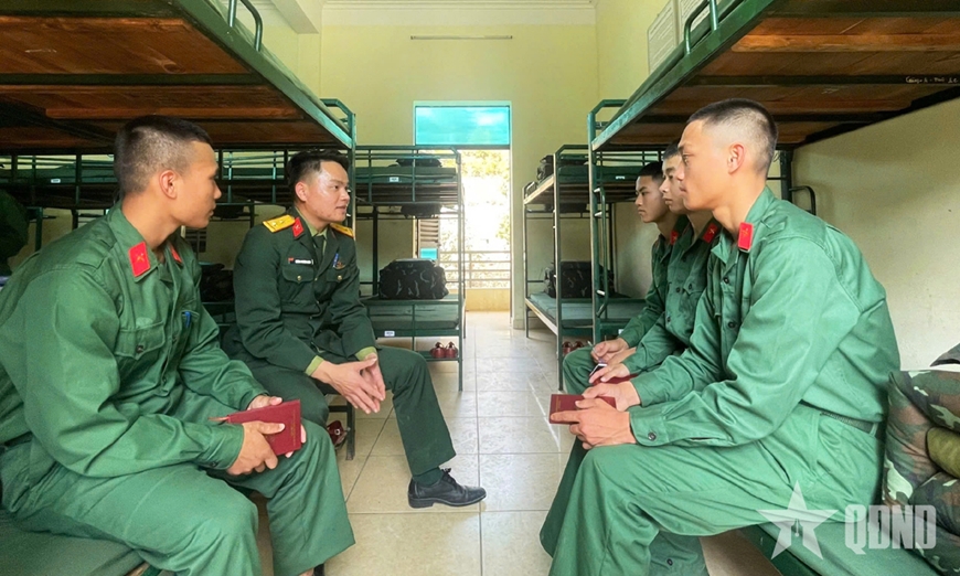 Chiến sĩ mới đừng quên tiết kiệm phụ cấp