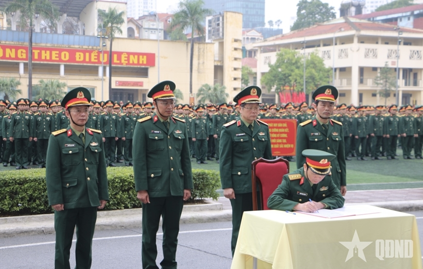 Các đơn vị đồng loạt tổ chức Lễ ra quân huấn luyện năm 2025