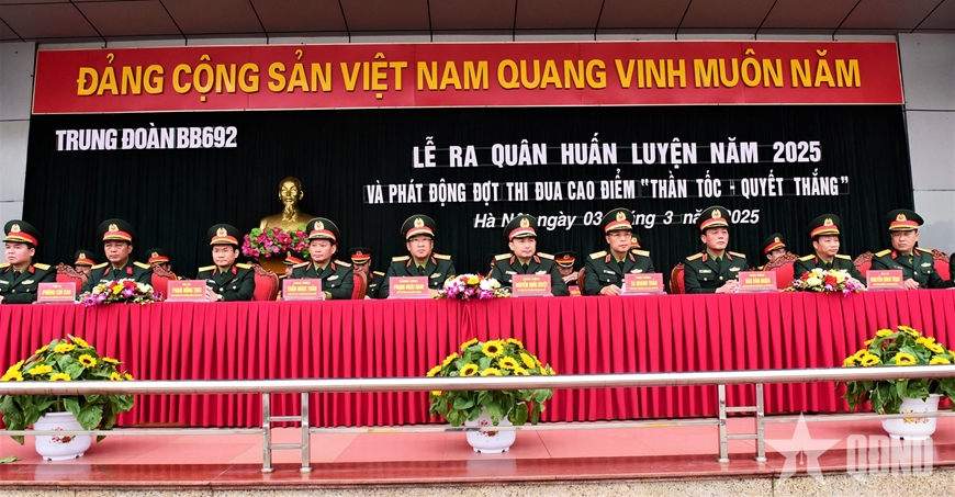 Thượng tướng Phạm Hoài Nam dự Lễ ra quân huấn luyện tại Trung đoàn 692, Sư đoàn 301