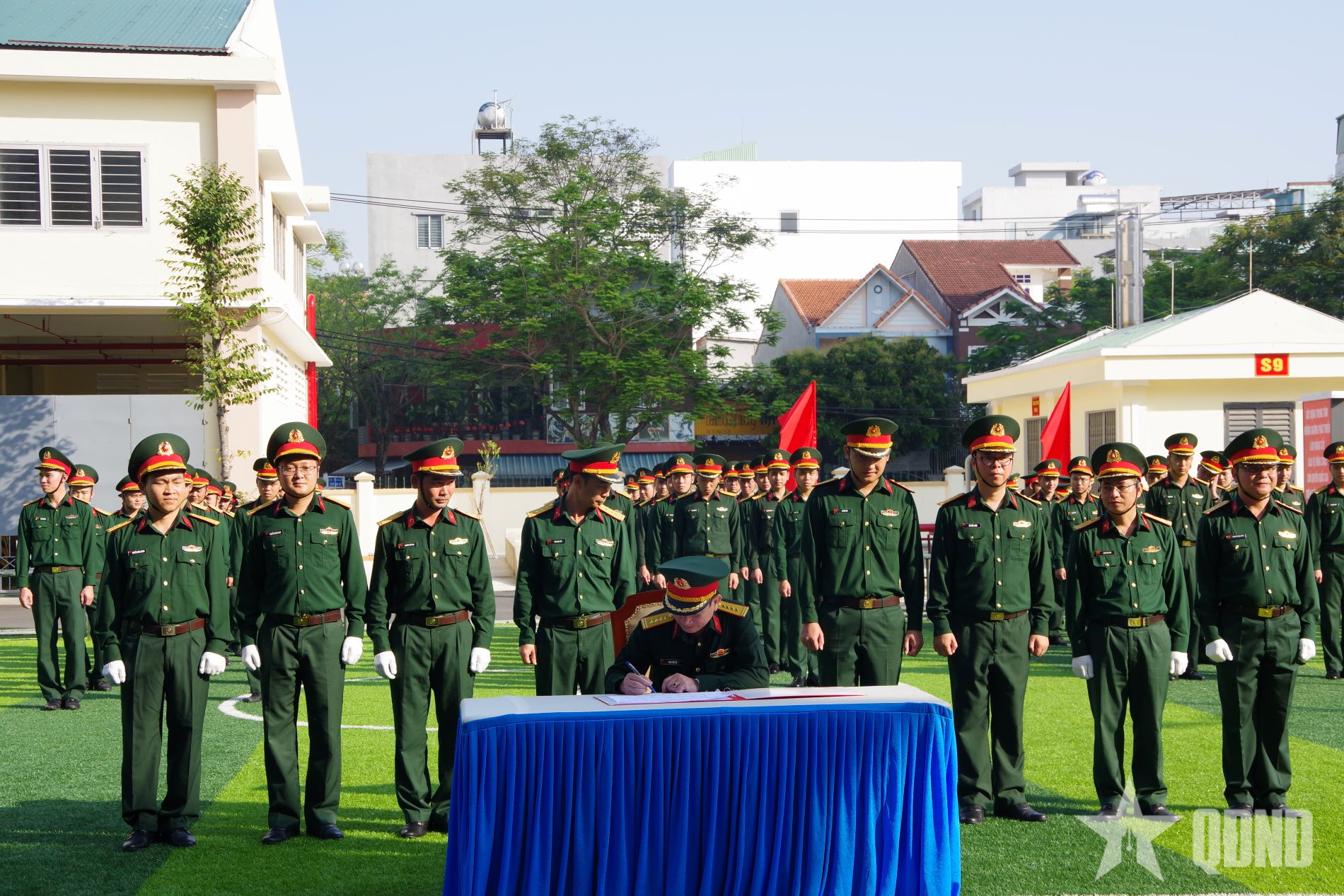 Các đơn vị ra quân huấn luyện năm 2025