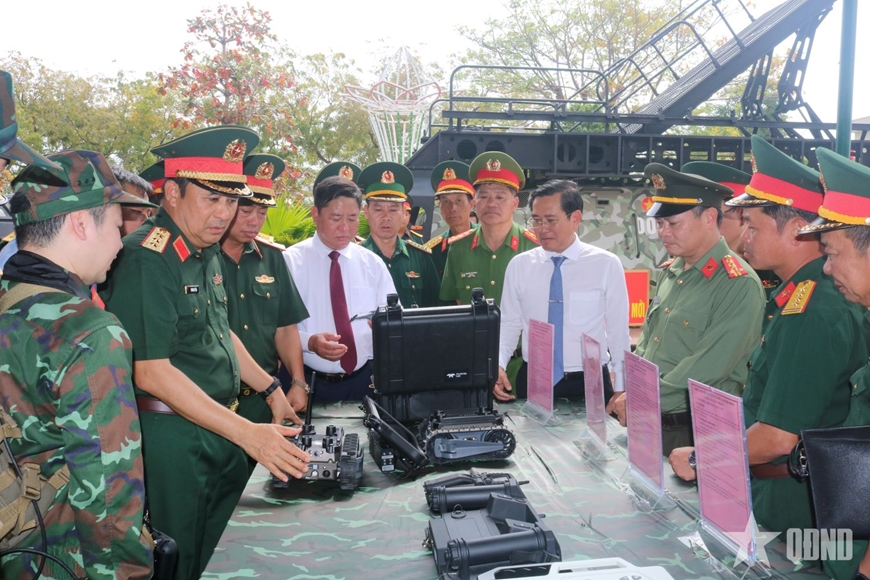 Thượng tướng Phùng Sĩ Tấn dự Lễ ra quân huấn luyện tại Lữ đoàn Đặc công nước 5