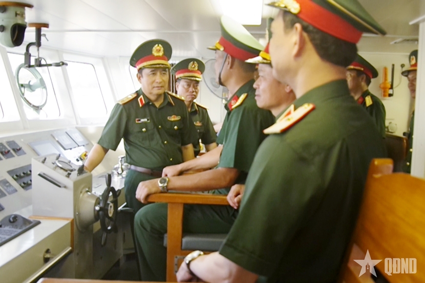 Thượng tướng Phùng Sĩ Tấn dự Lễ ra quân huấn luyện tại Lữ đoàn Đặc công nước 5