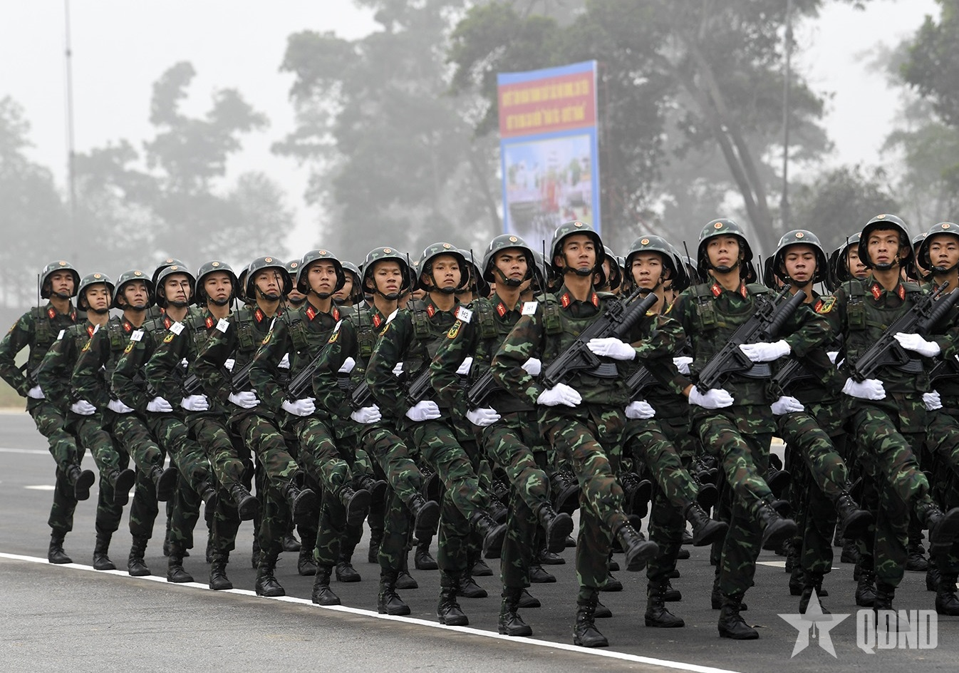 Tiêu chí xét thăng quân hàm cấp tướng vượt bậc, trước thời hạn