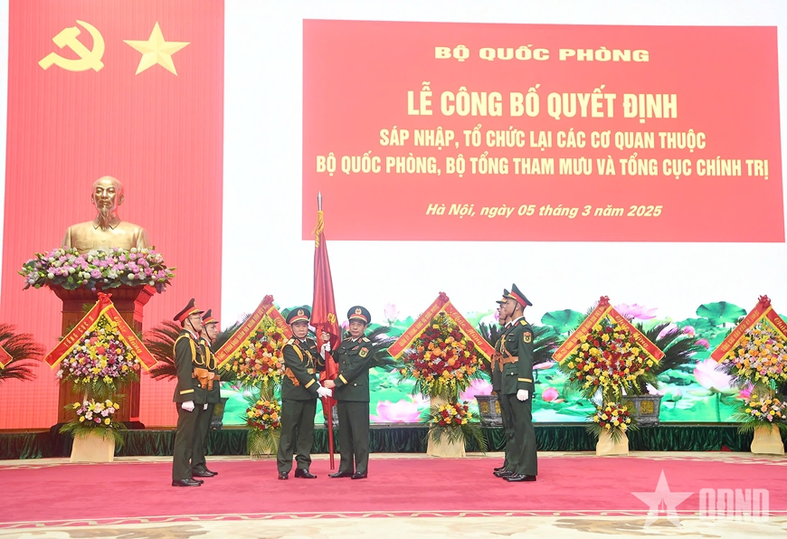Đại tướng Phan Văn Giang chủ trì Lễ công bố quyết định sáp nhập, tổ chức lại các cơ quan
