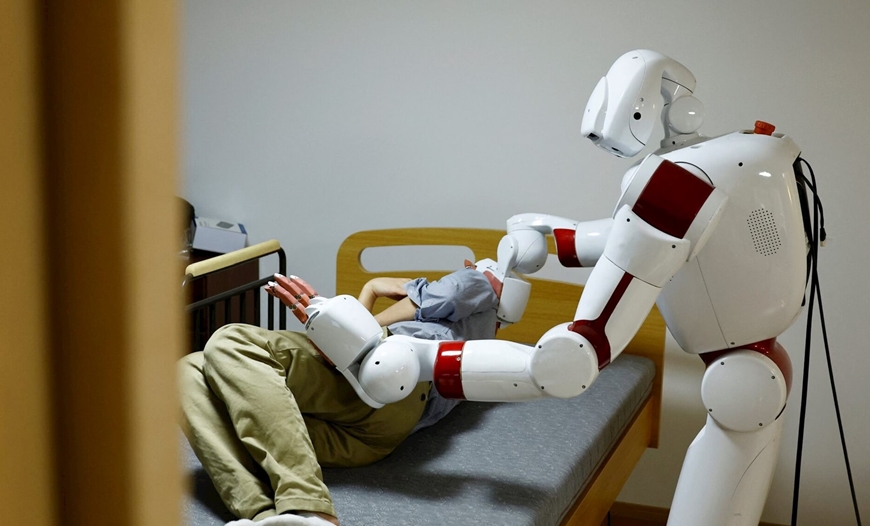Robot điều dưỡng đem hy vọng cho người già