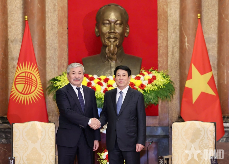 Chủ tịch nước Lương Cường tiếp Thủ tướng Cộng hòa Kyrgyzstan Adylbek Kasymaliev