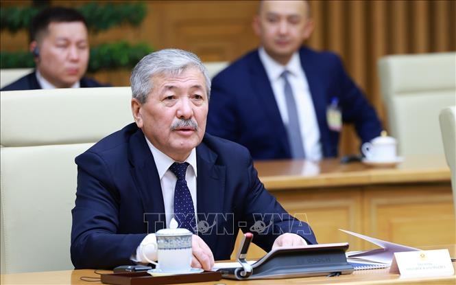 Thủ tướng Phạm Minh Chính hội đàm với Thủ tướng Cộng hòa Kyrgyzstan