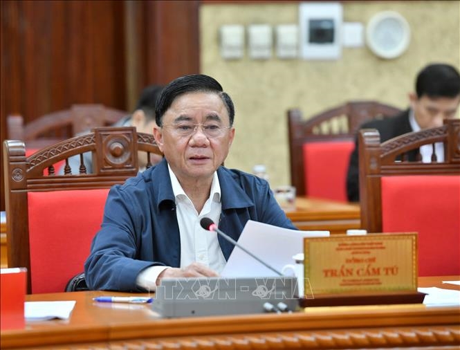 Thường trực Ban Bí thư Trần Cẩm Tú chủ trì giao ban với các ban đảng, 4 văn phòng, các đảng ủy, cơ quan, đoàn thể Trung ương