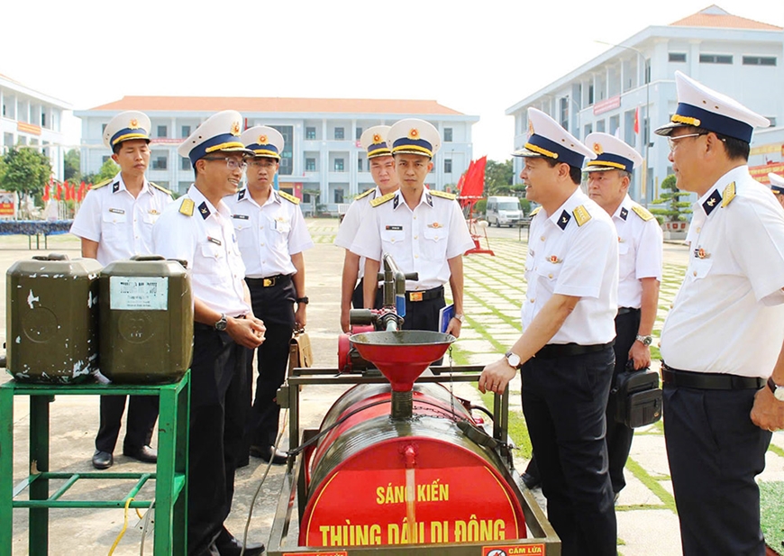 Vùng 2 Hải quân: Đưa nhiều sáng kiến vào huấn luyện