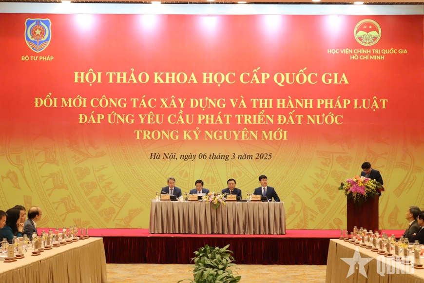 Đổi mới quy trình chưa đủ để giải quyết triệt để điểm nghẽn thể chế