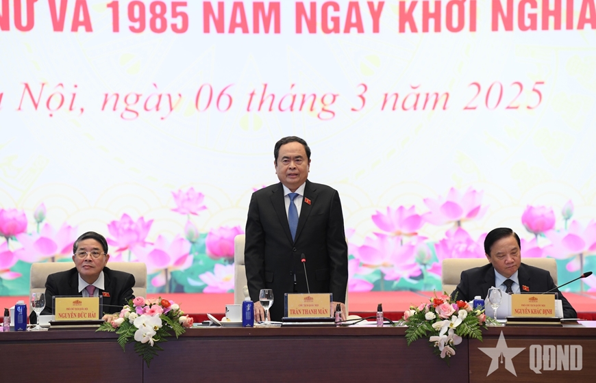 Chủ tịch Quốc hội: Nữ đại biểu tiếp tục phát huy trí tuệ, trách nhiệm, nâng cao hiệu quả hoạt động của Quốc hội