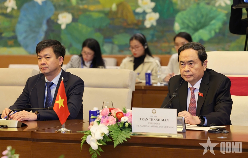 Chủ tịch Quốc hội Trần Thanh Mẫn hội kiến Thủ tướng Cộng hòa Kyrgyzstan Adylbek Kasymaliev