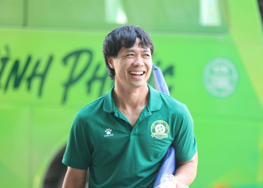 Công Phượng bất ngờ trở lại HAGL, cựu sao ĐT Việt Nam gây sốt khi tái ngộ 'người đặc biệt'